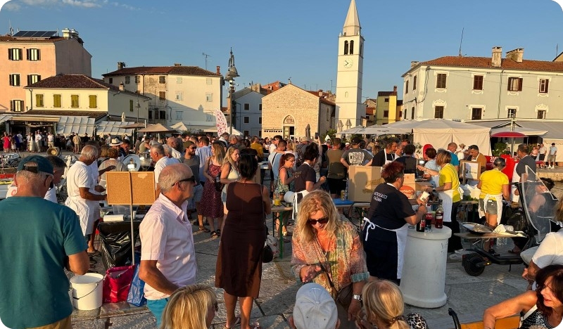 Uz lonce brodeta i puno smijeha, Fažana slavila svoju ribarsku baštinu (FOTO)-162425