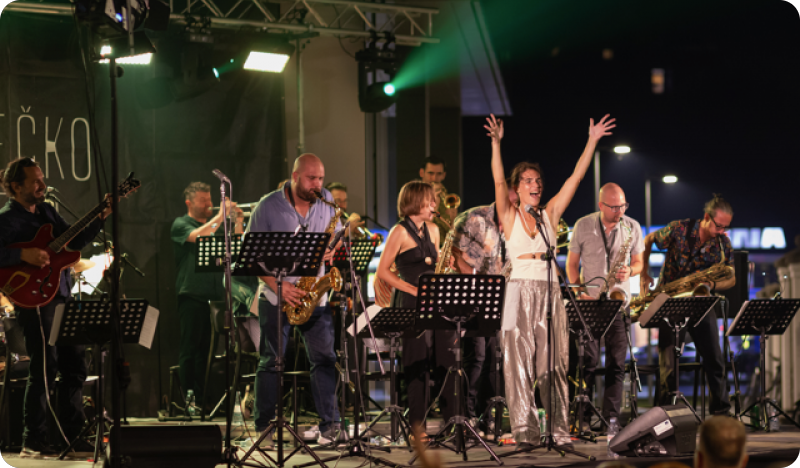 Predavanje ‘Uvod u Land art’, JazzIstra Orchestra plays KUD Idijoti u Pazinu, putopisno druženje…-148943