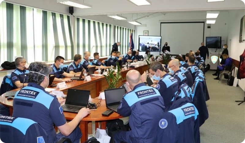 Frontexovi službenici obučavaju se u Valbandonu-125317