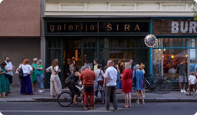 Radionica oslikavanja platnenih torbi i majica, brojne izložbe, zanimljiva predavanja…-140827