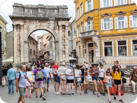 Hrvatska je jedna od rijetkih koja će imati turističku sezonu-107475