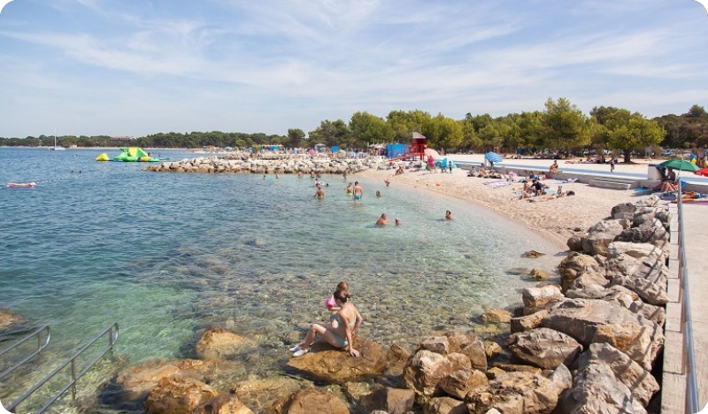 Nudisti na plažama često izazivaju nelagodu kod kupača-138175