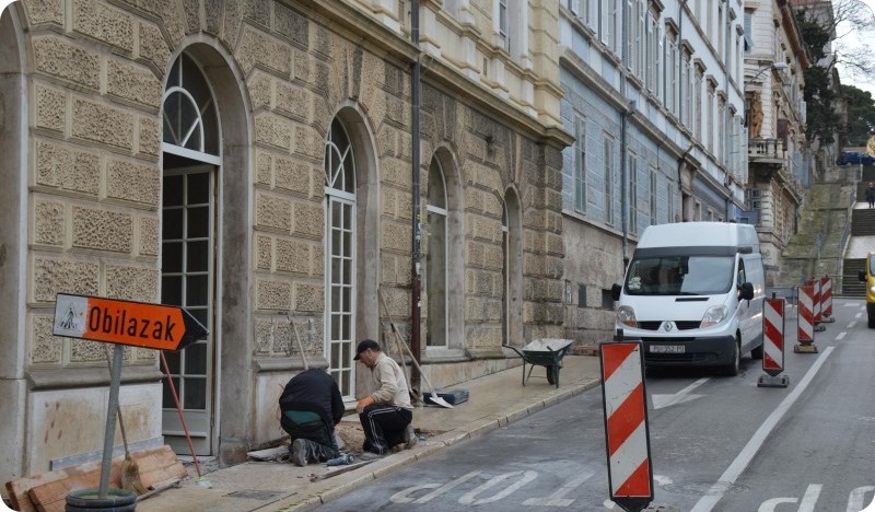 INK Pula dobiva pristupni ulaz za osobe s invaliditetom-65677