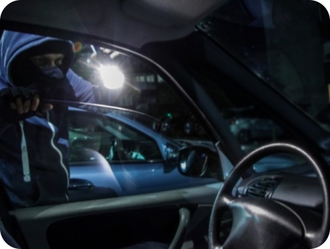 Kod Šišana ukraden otključani automobil s ključem, dokumentima, novcem i alatom-161336