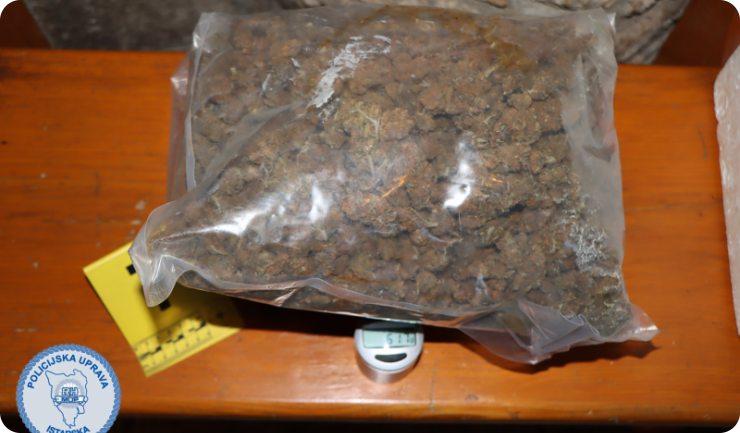 Priveden zbog preprodaje droge i drugih kaznenih djela-154667