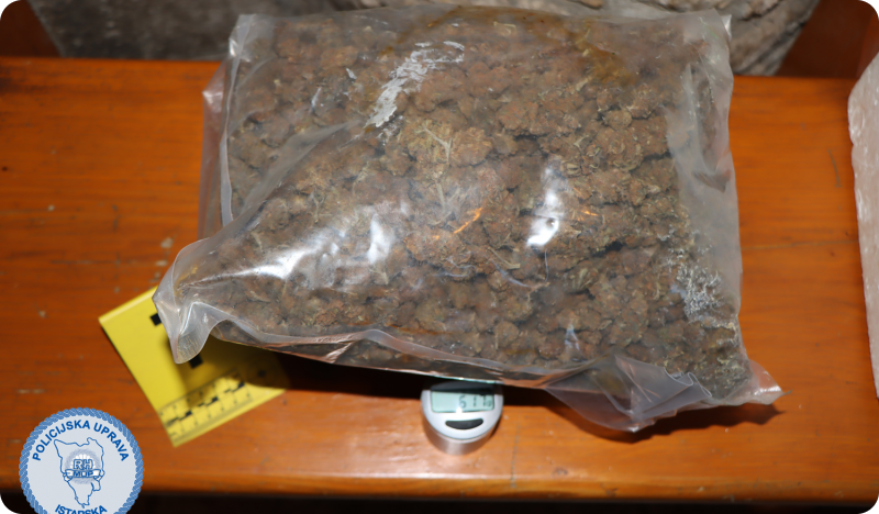 Priveden zbog preprodaje droge i drugih kaznenih djela-154667