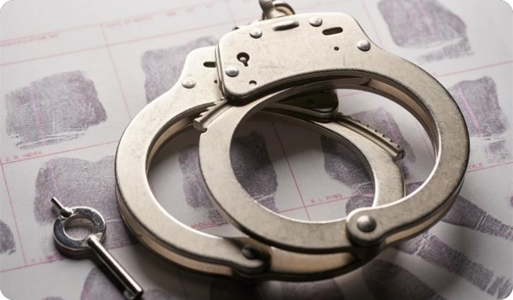 Policijski službenici u ophodnji zatekli  41-godišnjaka prilikom provale-128326