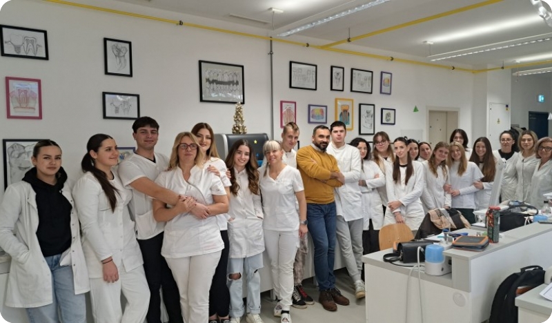 Održano školsko natjecanje u modelaciji punih kruna u vosku-157120