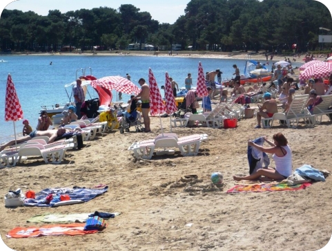 Istra odlučuje: Master plan turizma Istarske županije 2015. – 2025.-66138