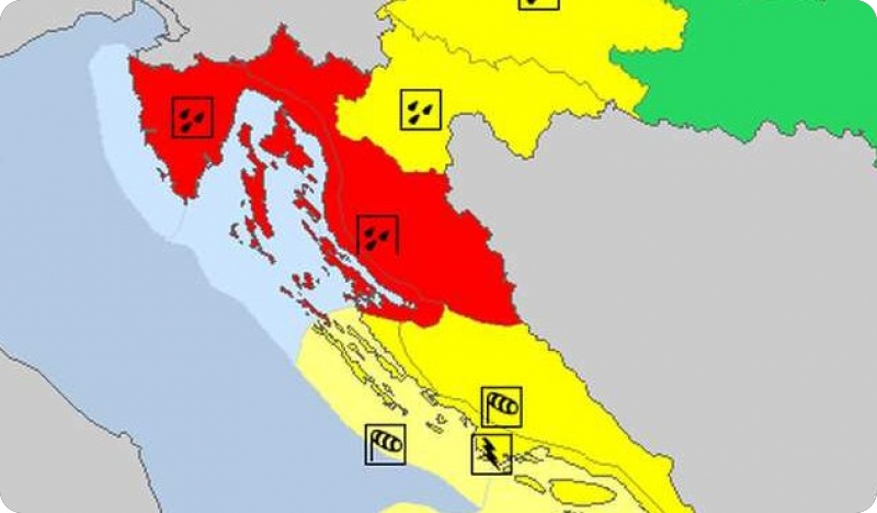 Meteoalarm u crvenom: Za Istru najavljene velike količine padalina-81532