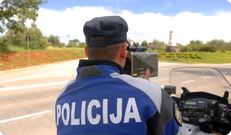 Vikend akcija: više od pola vozača u prekršaju vozilo nepropisnom brzinom-122051