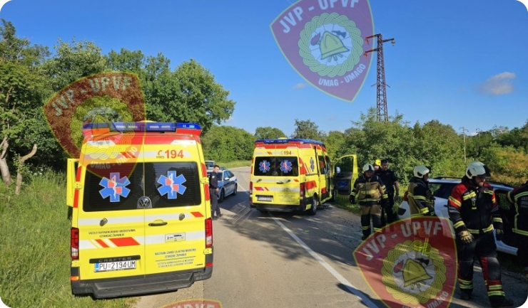 Zbog neprilagođene brzine izgubio kontrolu i udario u drvo-160462