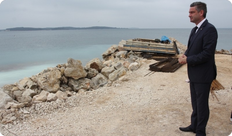Štinjan: Uređuju se plaža na Hidrobazi i Šaliž – VIDEO-66834