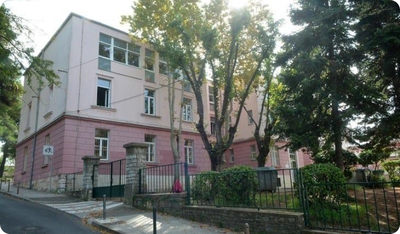 Zabrinuti roditelji učenika OŠ Monte Zaro upozoravaju na incident i dugotrajne probleme u nastavi matematike-158448