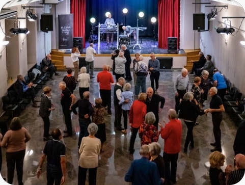 Večer dobre glazbe i druženja za pulske umirovljenike-156968