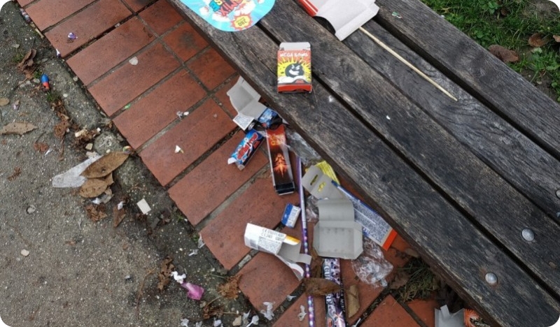 Dijete bacalo petarde, majka kažnjena s 130 eura-156732