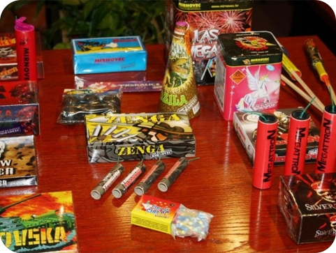 Prijavljen zbog nepropisnog korištenja pirotehničkog sredstva-113182