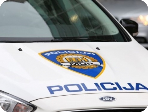 Buje: Žena u svađi nožem ozlijedila muškarca i prijetila mu smrću-153804