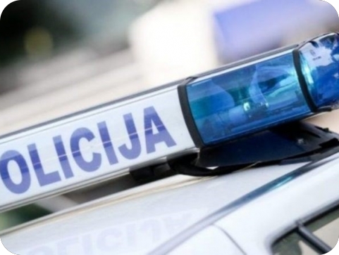 Umag: Pijani muškarac (63) drvenom palicom napao 61-godišnjaka udarivši ga po glavi i tijelu-125877