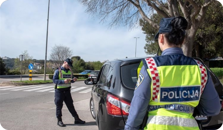Policija u Pazinu i Buzetu provodi noćnu akciju kontrole alkohola i droga-160123