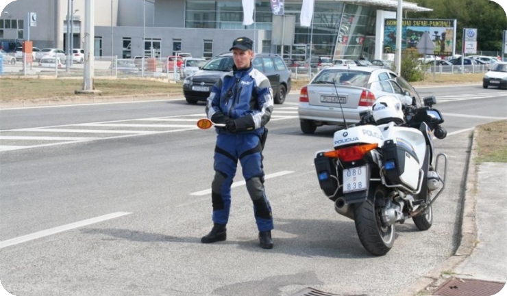 Zbog ponavljanja prometnih prekršaja ostao bez vozačke, no on ponovno sjeo za volan-159622