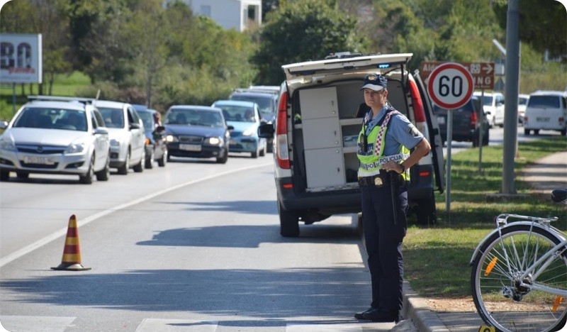 Policija u petak provodi akciju nadzora pješaka i vozača-159881