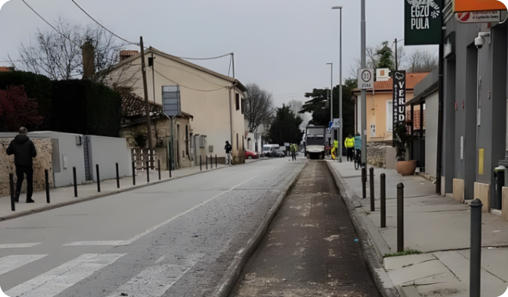 Početak radova na obnovi kolnika u Tomasinijevoj ulici u Puli-159481