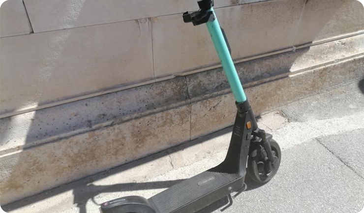 Teško ozlijeđen 33-godišnjak nakon pada s prejakog električnog romobila-154703