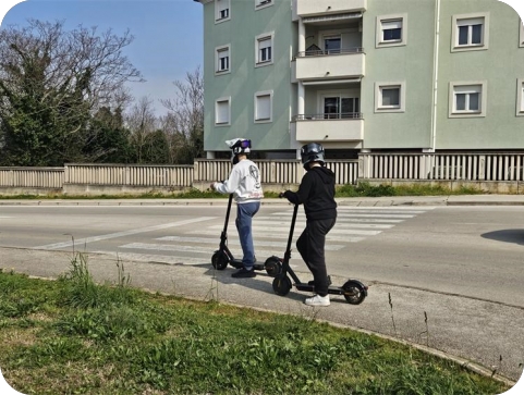 Vrsar: Na nizbrdici izgubila kontrolu nad romobilom i pala-159906