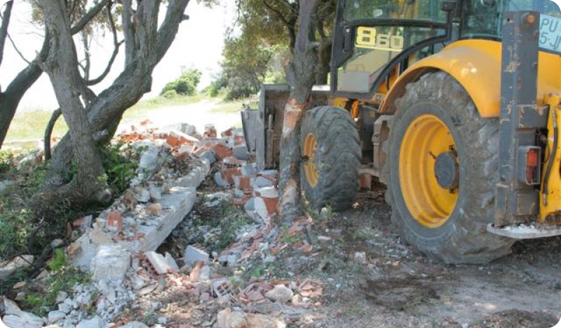 Nastavljeno uklanjanje bespravnih građevina u Istarskoj županiji-67461