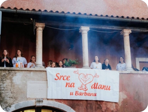 Ni kiša nije spriječila veliko srce Barbana, “Srce na dlanu” ponovno okupilo brojne posjetitelje-161185