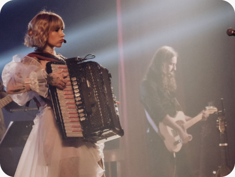 Stela Rade dolazi u Medulin 13. prosinca! Spremite se za večer koja će rasplesati cijelu placu-156944