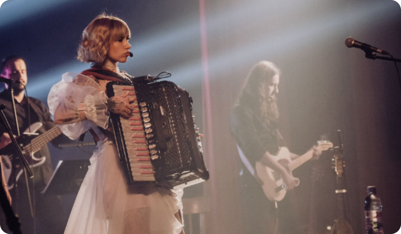 Stela Rade dolazi u Medulin 13. prosinca! Spremite se za večer koja će rasplesati cijelu placu-156944