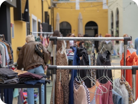 U Circolu vas očekuje više od 18 izlagača s jesensko-zimskom ponudom second hand i vintage odjeće!-155873
