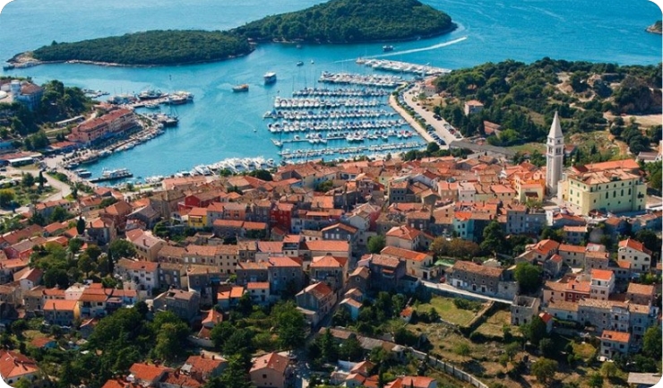 Majka dala sinu moped, a on bez vozačke i kacige vozio po Vrsaru-153797