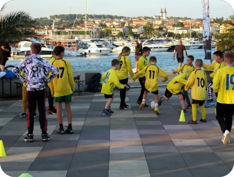 Žuta noć NK Medulin ovog petka na medulinskoj rivi!-163170