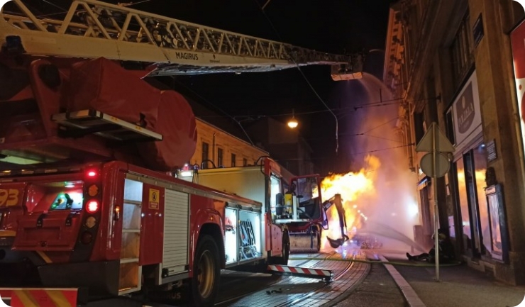 Požar u centru Zagreba nakon puknuća plinske cijevi-127313