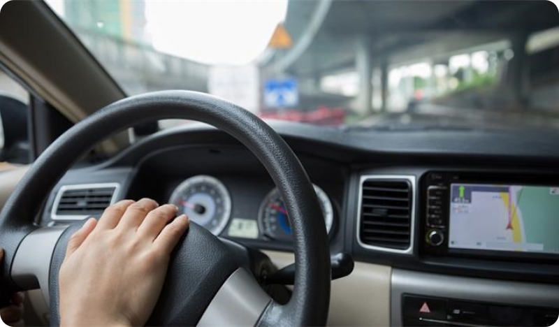 S 2,12 promila skrenuo na parkiralište i automobilom udario u dječja kolica-161147