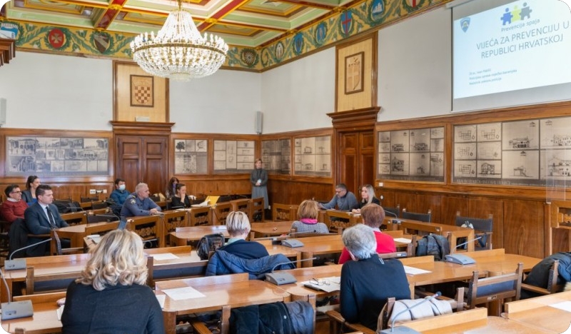 Specifičnim problemima preventivno će se baviti radne grupe Vijeća za prevenciju kriminaliteta Pule-125214