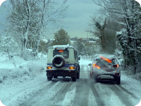 Prevrnuo se na krov zbog brzine neprilagođene zimskim uvjetima-157682
